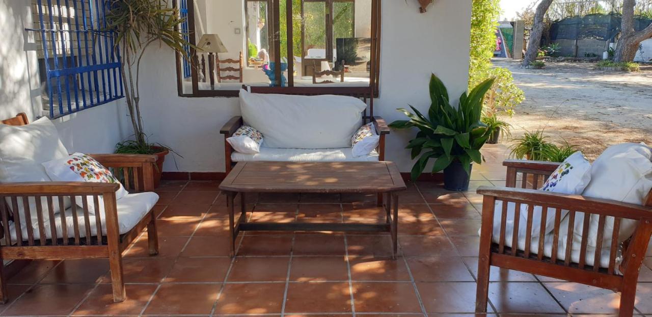 En Finca Las Dunas Dos Chalets Con Jacuzzis En Primera Linea De Playa , Uno De 4 Dormitorios Y Otro De 2 Dormitorios, Llama Al Seiscientos Veintisiete Cuatrocientos Diecisiete Trescientos Noventa Y Ocho Rota Zewnętrze zdjęcie