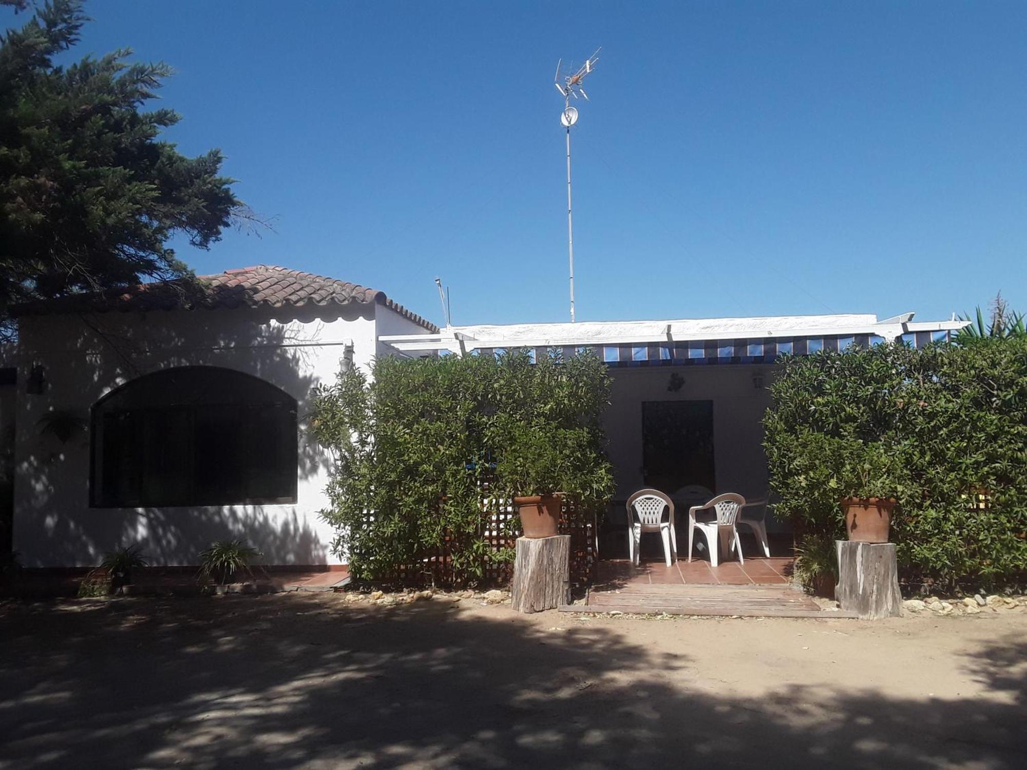 En Finca Las Dunas Dos Chalets Con Jacuzzis En Primera Linea De Playa , Uno De 4 Dormitorios Y Otro De 2 Dormitorios, Llama Al Seiscientos Veintisiete Cuatrocientos Diecisiete Trescientos Noventa Y Ocho Rota Zewnętrze zdjęcie