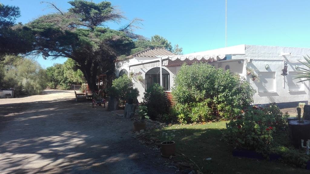 En Finca Las Dunas Dos Chalets Con Jacuzzis En Primera Linea De Playa , Uno De 4 Dormitorios Y Otro De 2 Dormitorios, Llama Al Seiscientos Veintisiete Cuatrocientos Diecisiete Trescientos Noventa Y Ocho Rota Zewnętrze zdjęcie