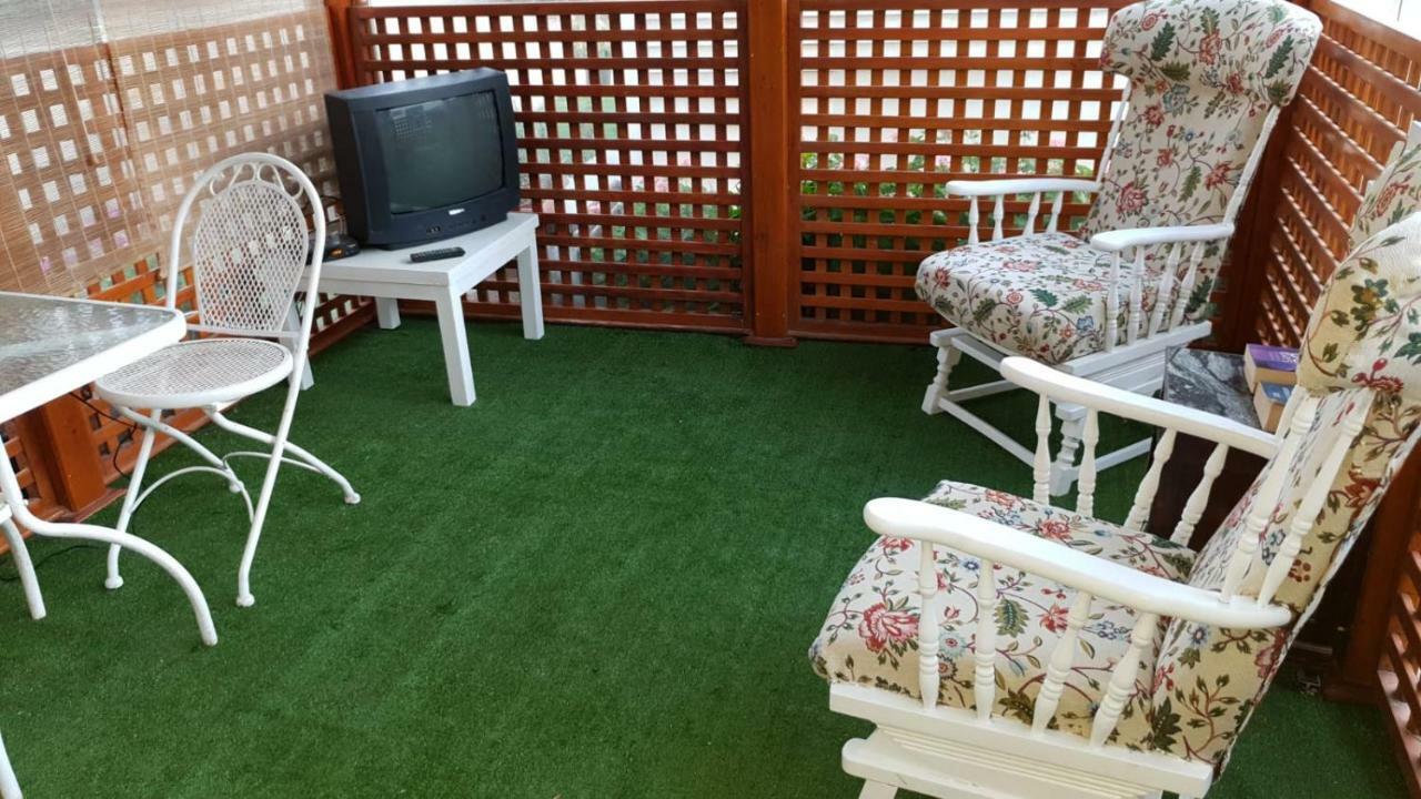 En Finca Las Dunas Dos Chalets Con Jacuzzis En Primera Linea De Playa , Uno De 4 Dormitorios Y Otro De 2 Dormitorios, Llama Al Seiscientos Veintisiete Cuatrocientos Diecisiete Trescientos Noventa Y Ocho Rota Zewnętrze zdjęcie